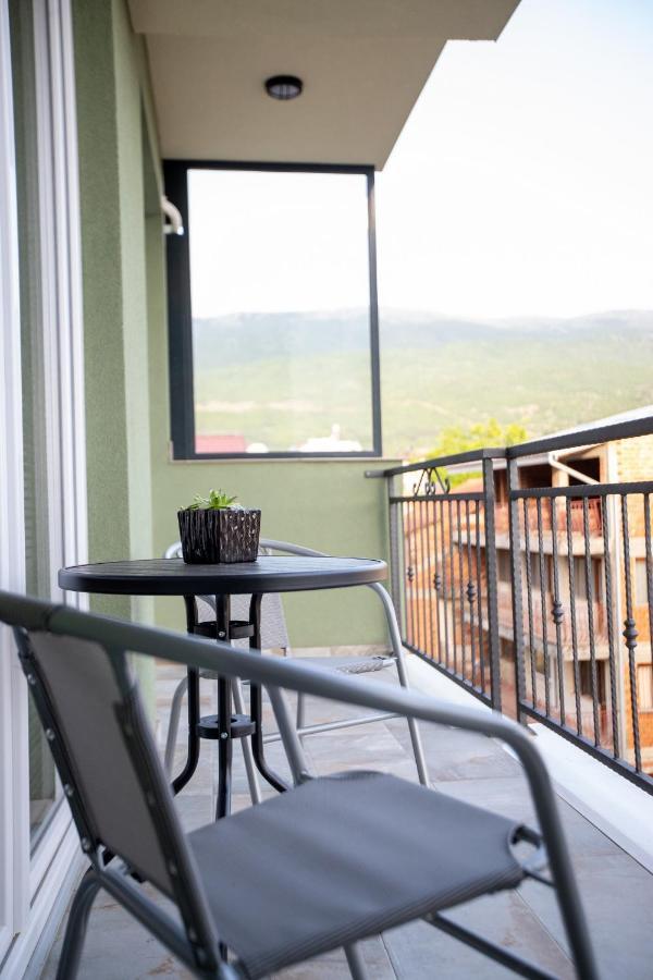 Blue Eye Ohrid Apartment Esterno foto